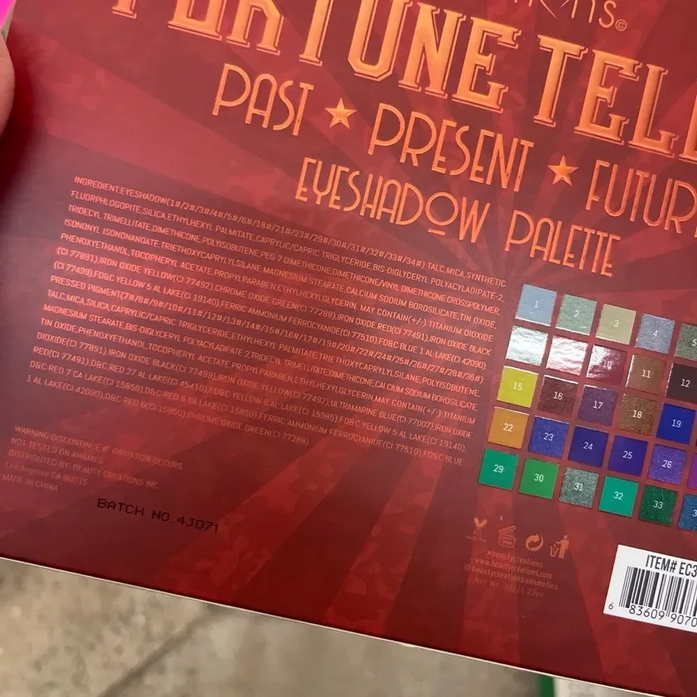 BRAND NEW Beauty Creations Fortune Teller Madame Ruby Eyeshadow Palette!!